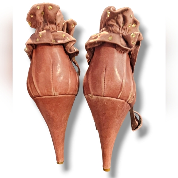 Nine West, Vintage Pink Leather heels. With Ruffle Design. Sz 10 - Picture 7 of 8